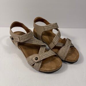 Taos Footwear Trulie Wedge Sandals Stone Beige Women 7 - 7.5 EUR 38 Velcro Strap